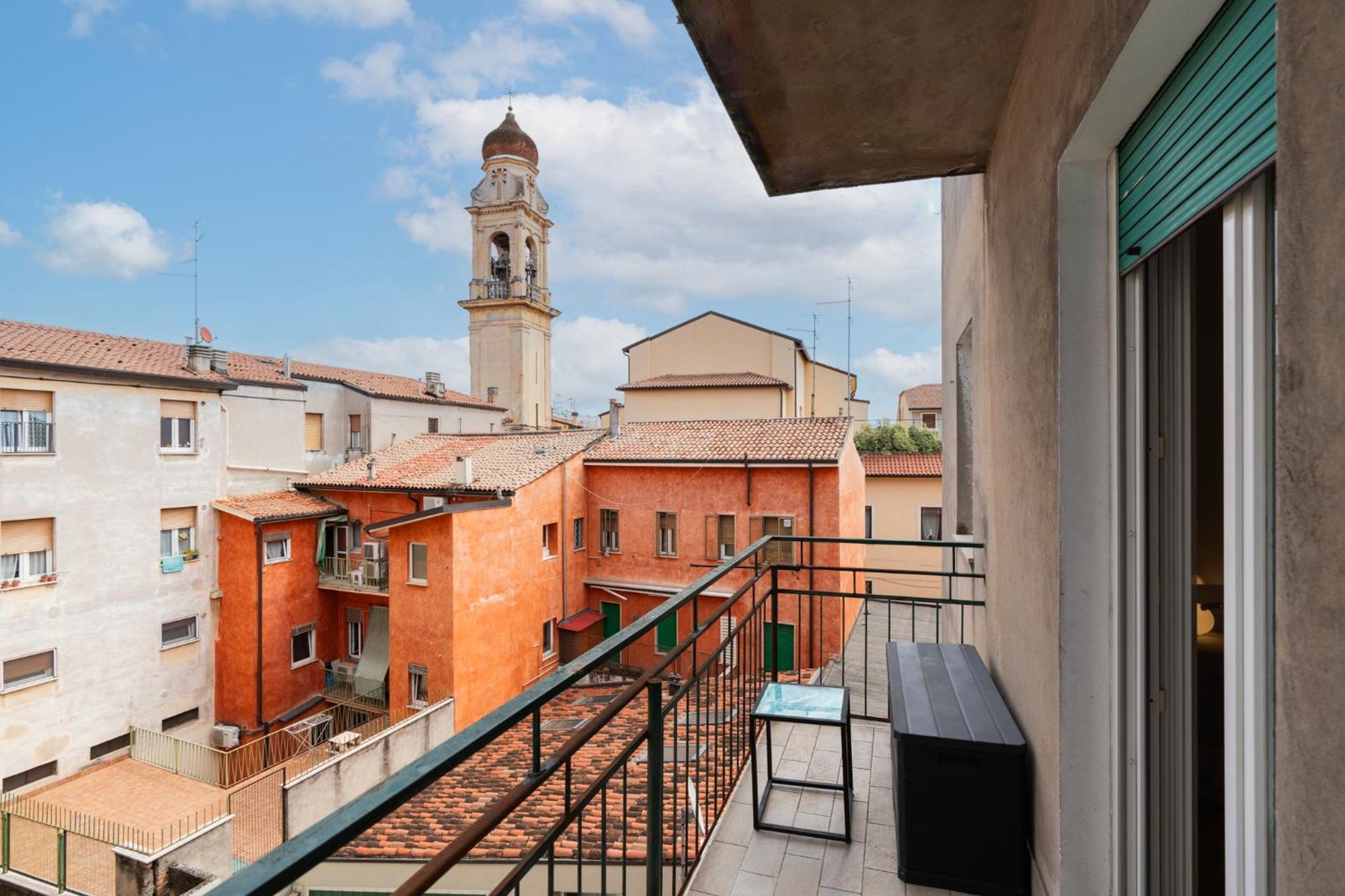 Domus Verona - Ampia Residenza Filippini A Pochi Passi Dall'Arena Quarto foto